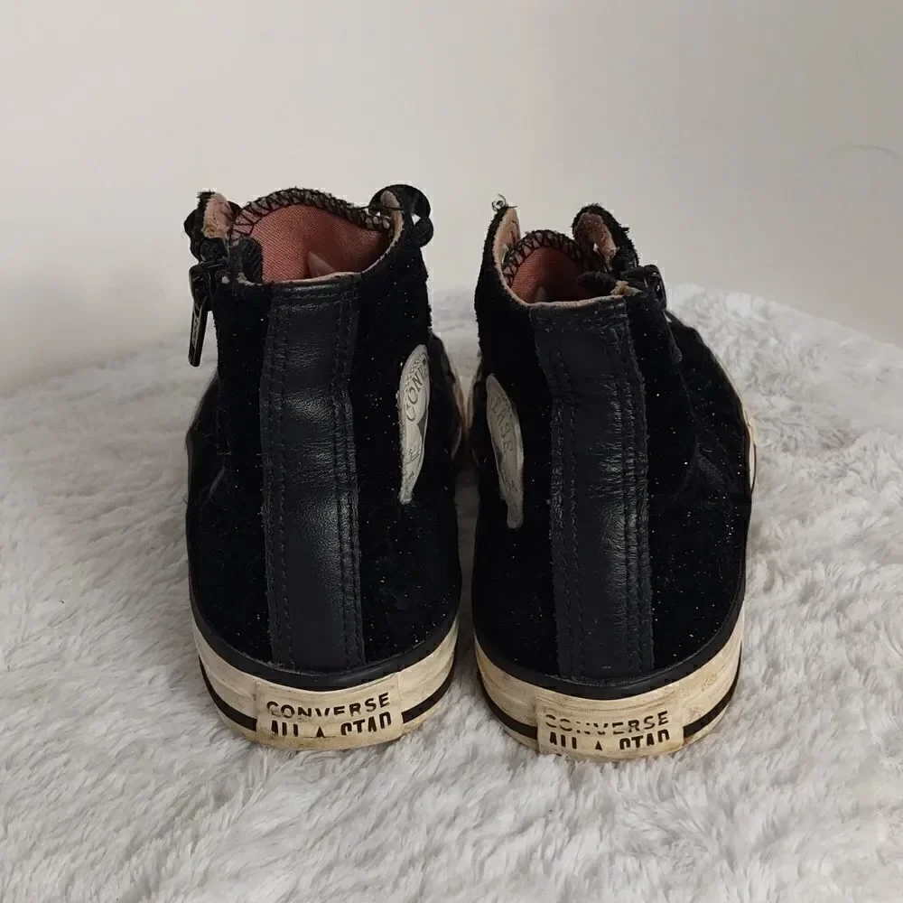 Converse these black
